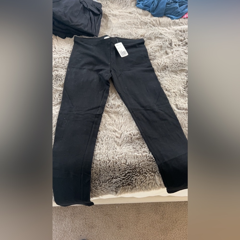 NWT forever 21 leggings size large (2 pairs)